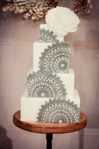 Cream-Gray-Lace-Square-Cake Cream-Gray-Lace-Square-Cake