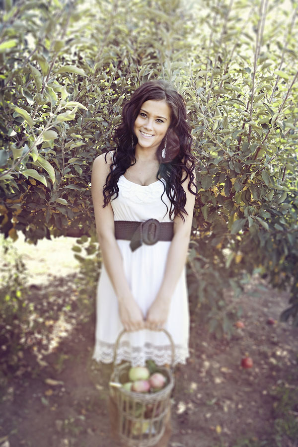 Kristi_Mark_Apple_Orchard_Sweetheart_Engagement_Session_Dana_Ann_Photography_2