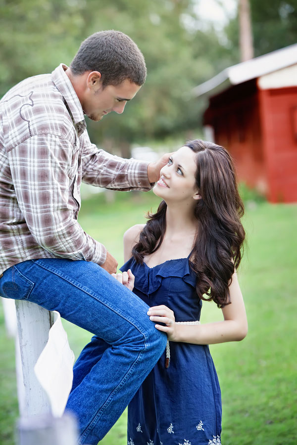Megan_Matthew_Rustic_Ranch_Engagement_Session_Maria_Angela_Photography_2 Megan_Matthew_Rustic_Ranch_Engagement_Session_Maria_Angela_Photography_2