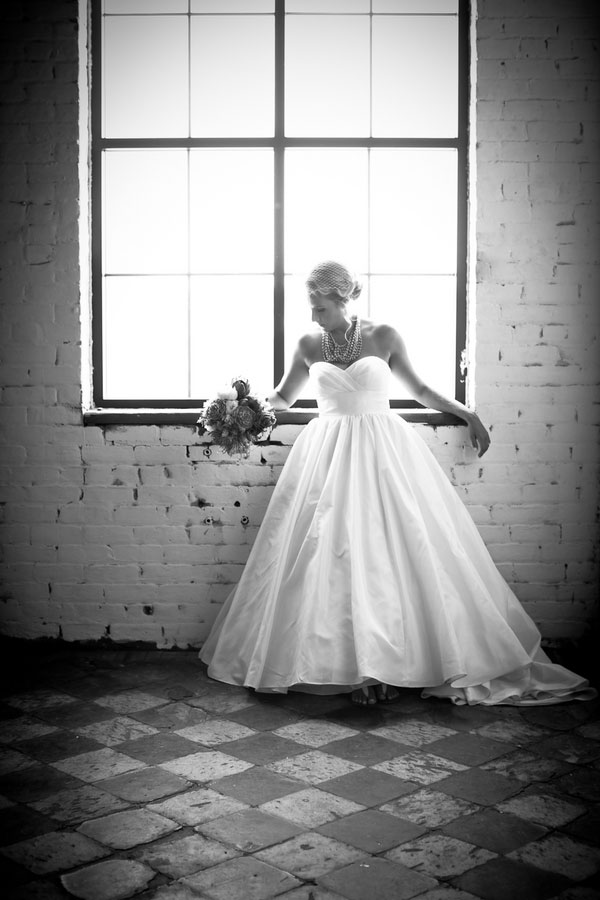 Modern_Fresh_Faced_Styled_Chic_Wedding_Portrait_Session_Bernadette_at_Dette_Snaps_9