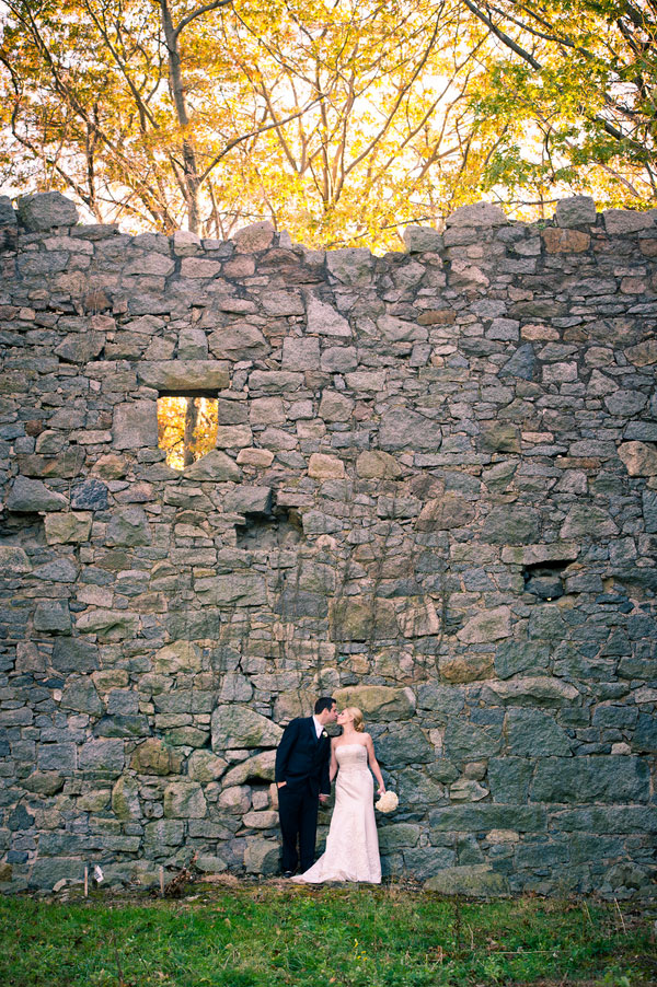 Pamela_Michael_Golf_Club_Old_Stone_Ruin_Wedding_Henry_Photographers_11