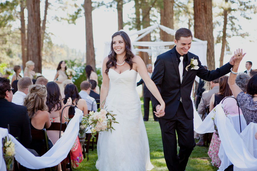 Tara_Kyle_Pale_Pink_Rustic_Vintage_Wedding_Jessi_LeMay_Photography_11