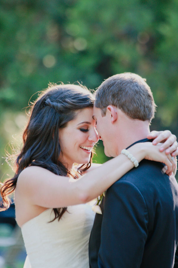 Tara_Kyle_Pale_Pink_Rustic_Vintage_Wedding_Jessi_LeMay_Photography_13