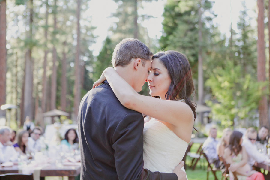 Tara_Kyle_Pale_Pink_Rustic_Vintage_Wedding_Jessi_LeMay_Photography_16