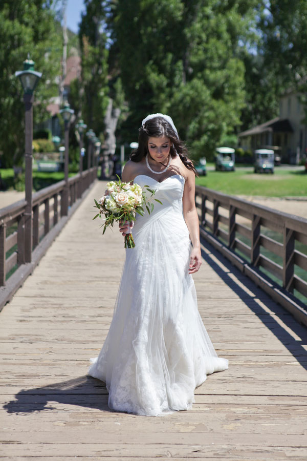 Tara_Kyle_Pale_Pink_Rustic_Vintage_Wedding_Jessi_LeMay_Photography_6