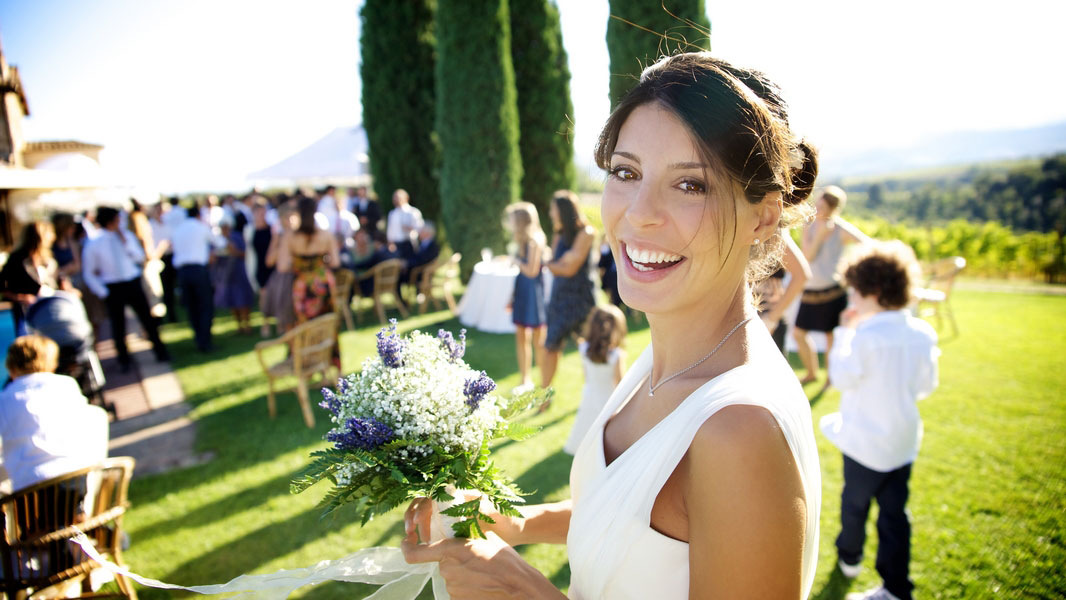 Paola Stefano Orvieto Cathedral Italy Vineyard Wedding (37)