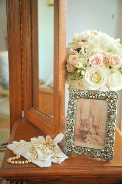 Vintage_English_French_Inspired_Pearl_Lace_Wedding_Misty_Miotto_Photography_10