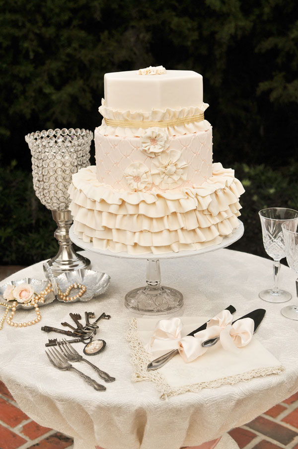 Vintage_English_French_Inspired_Pearl_Lace_Wedding_Misty_Miotto_Photography_26