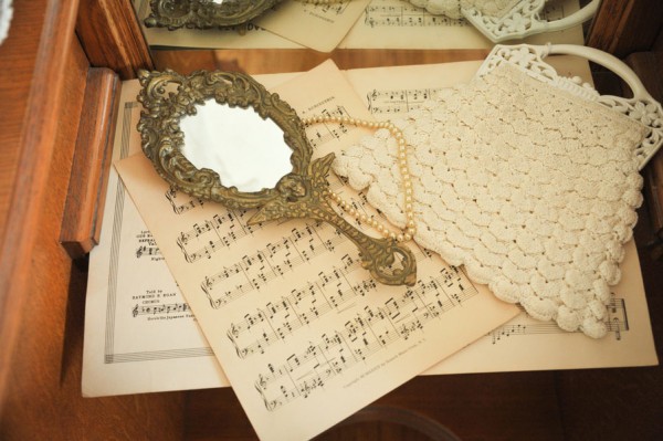 Vintage_English_French_Inspired_Pearl_Lace_Wedding_Misty_Miotto_Photography_6