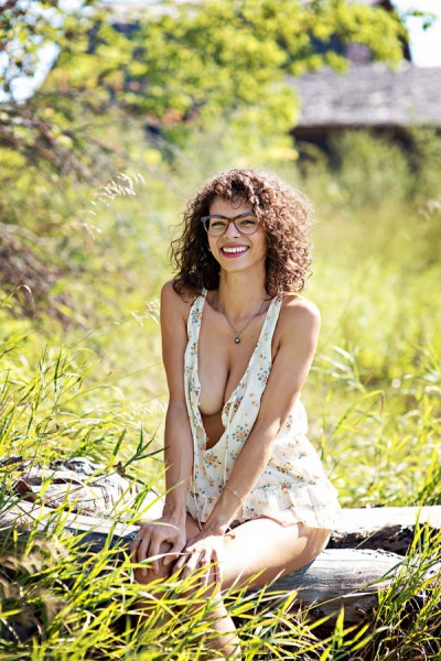 Rustic_eco_Friendly_Boudoir_With_Juja_and_Stone_Lisa_Hodack_Photography_8