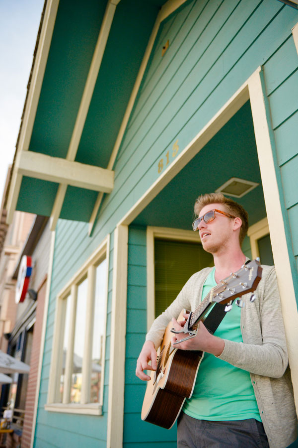Coffee House Street Musician Engagement Session Elevate Photography (1)